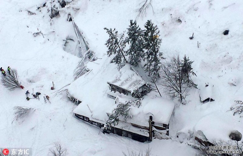 意大利地震引发雪崩 度假酒店被埋已致30人遇难