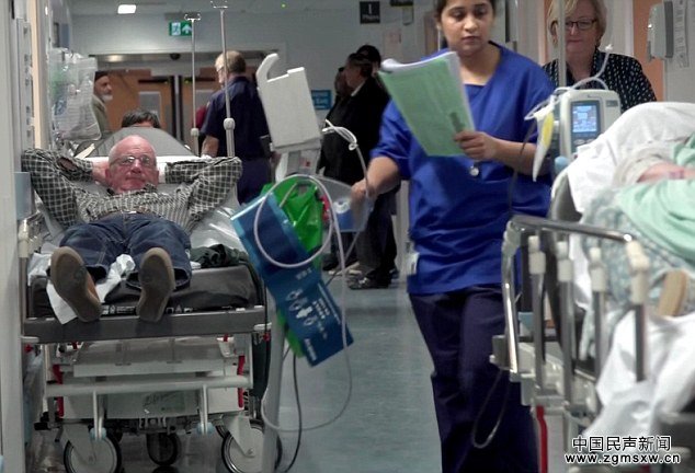 病人候诊超13小时 英国公立医院条件恶劣遭吐槽