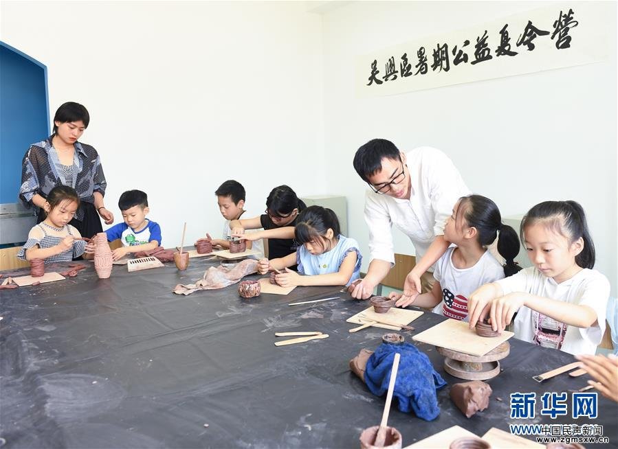 （新华全媒头条·图文互动）（4）“美丽的中国梦属于你们”——以习近平同志为核心的党中央关心少年儿童工作纪实